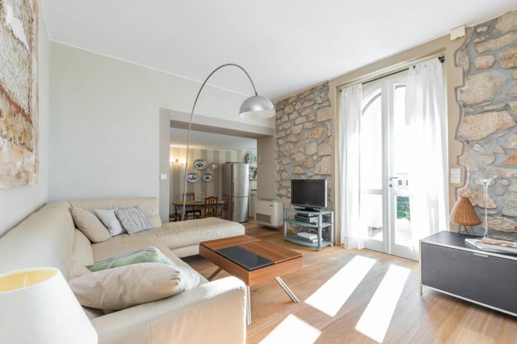 Villa Rocky - Luxury 3Br Apt In Liberty Villa.Pool,Garden,Wifi Rocabruna Exterior foto