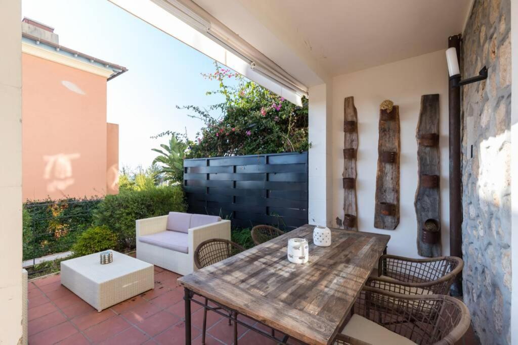 Villa Rocky - Luxury 3Br Apt In Liberty Villa.Pool,Garden,Wifi Rocabruna Exterior foto